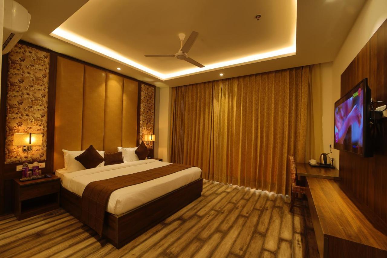 Hotel The Vilana A Unit Of Jg Developers Rishikesh Luaran gambar